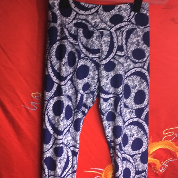 LuLaRoe Pants - Jack skellington leggings LuLaRoe Pants - Jack skellington leggings